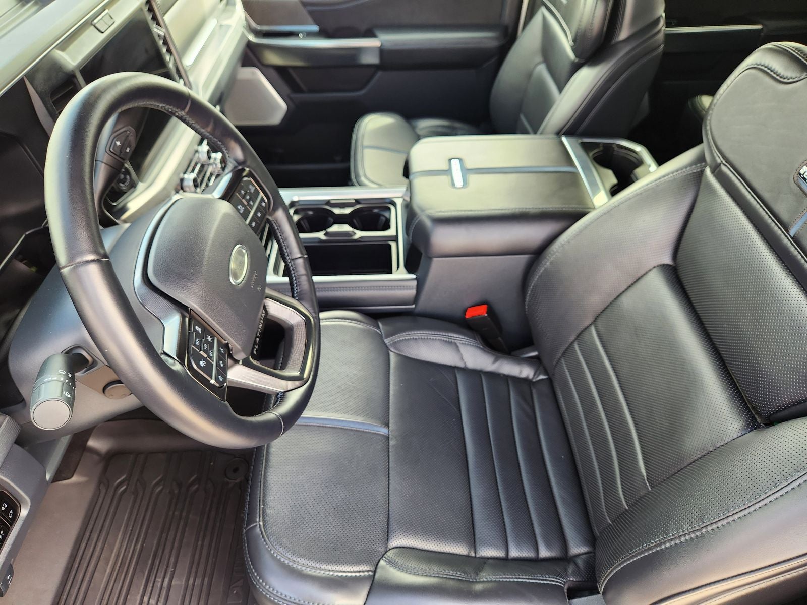 2025 Ford F-450SD Platinum DRW