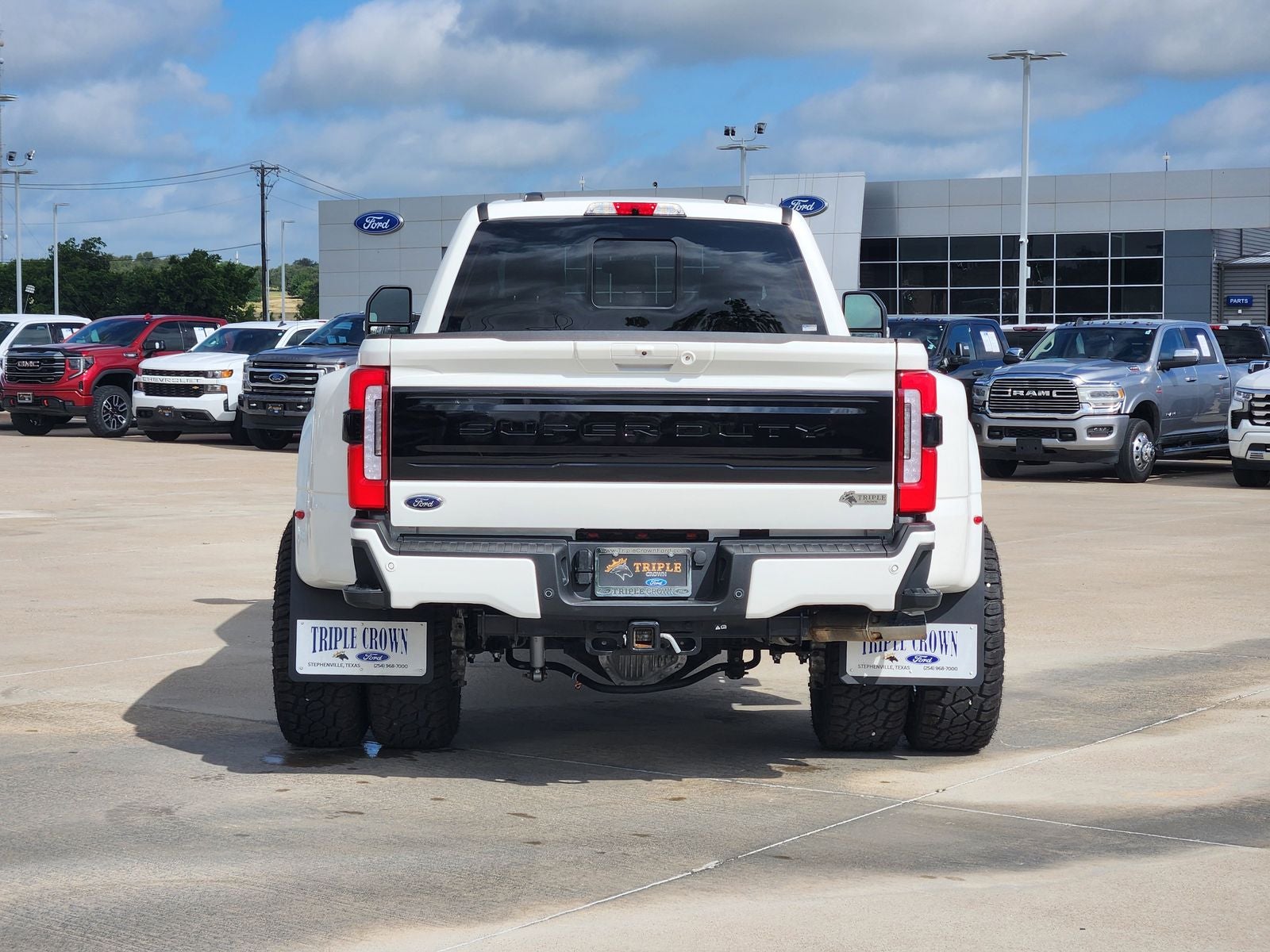 2025 Ford F-450SD Platinum DRW