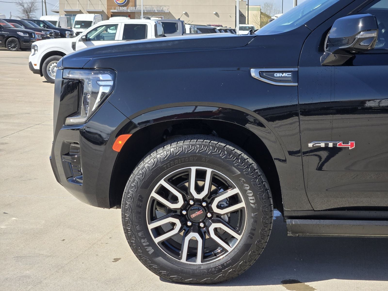 2023 GMC Yukon XL AT4