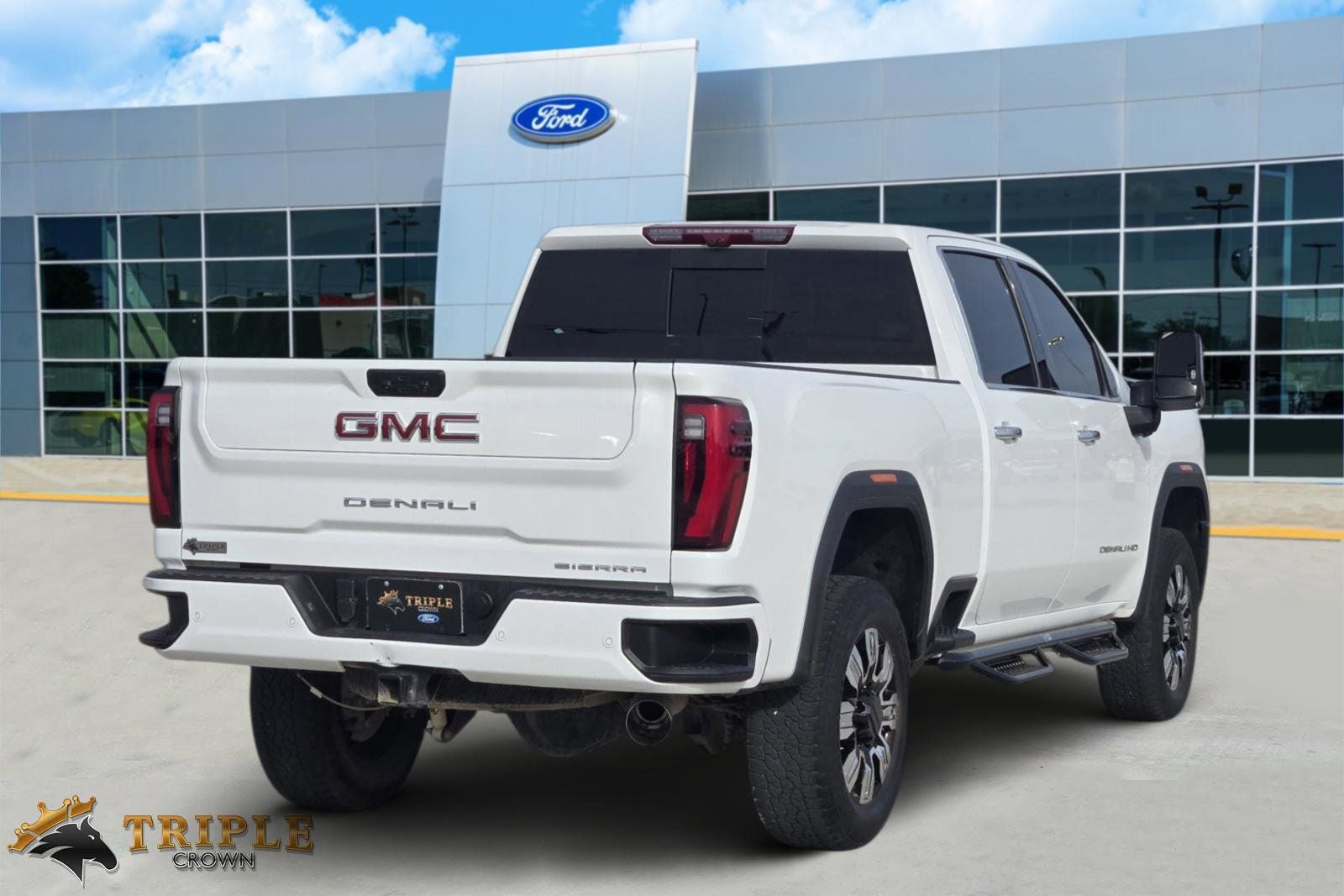 2025 GMC Sierra 3500HD Denali