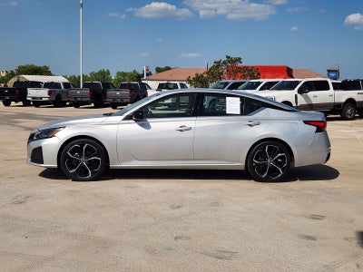 2023 Nissan Altima 2.5 SR