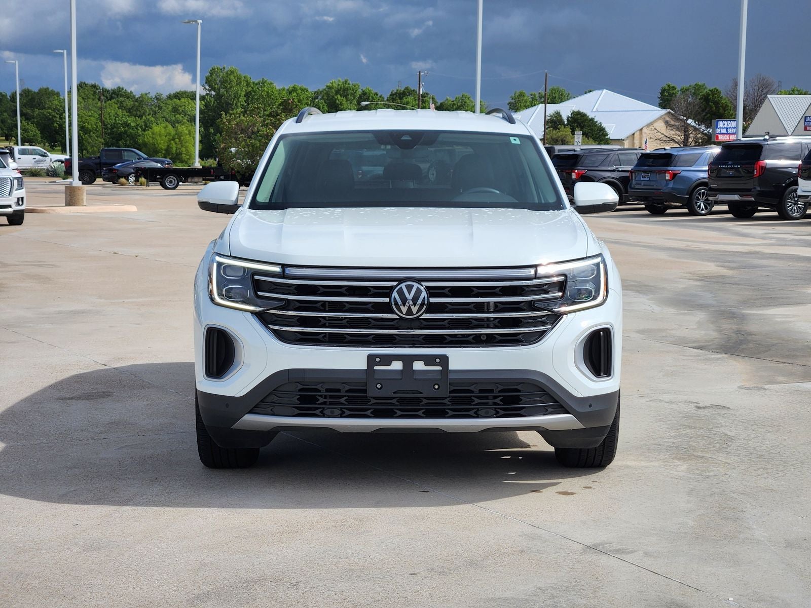 2025 Volkswagen Atlas 2.0T SE w/Technology
