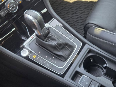 2019 Volkswagen Golf R DCC & Navigation 4Motion