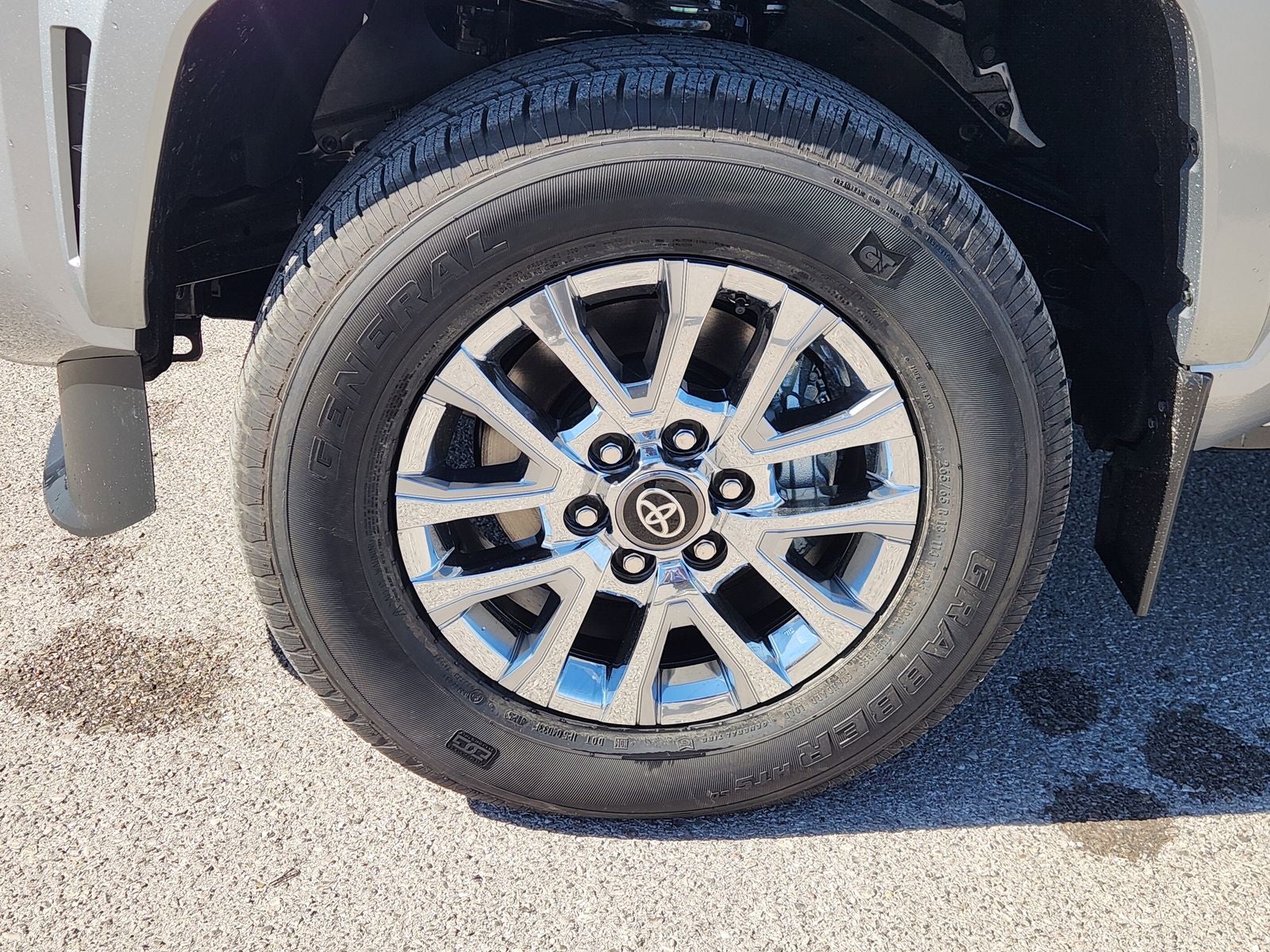 2026 Toyota Tacoma i-FORCE MAX Tacoma Limited