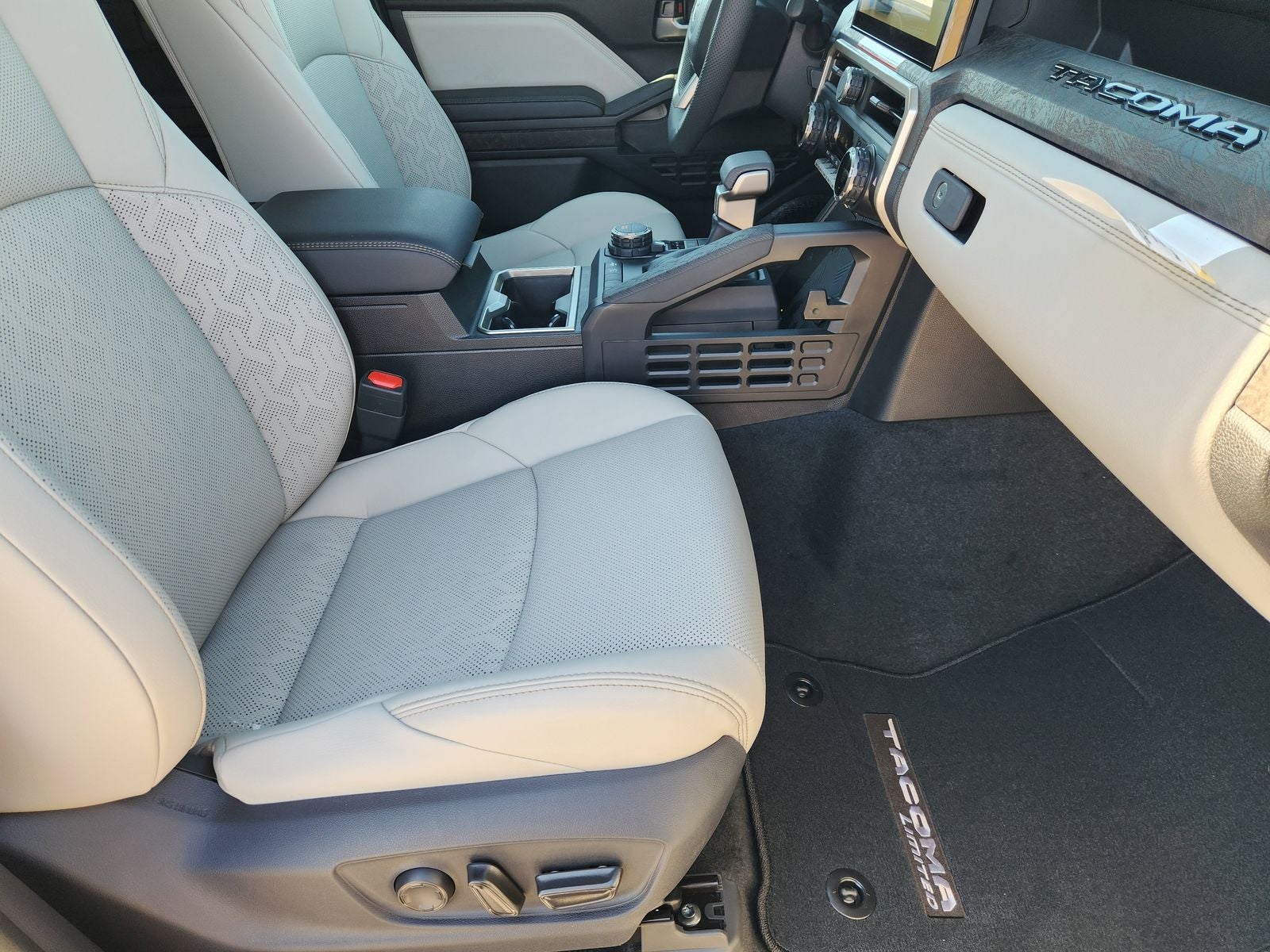 2026 Toyota Tacoma i-FORCE MAX Tacoma Limited