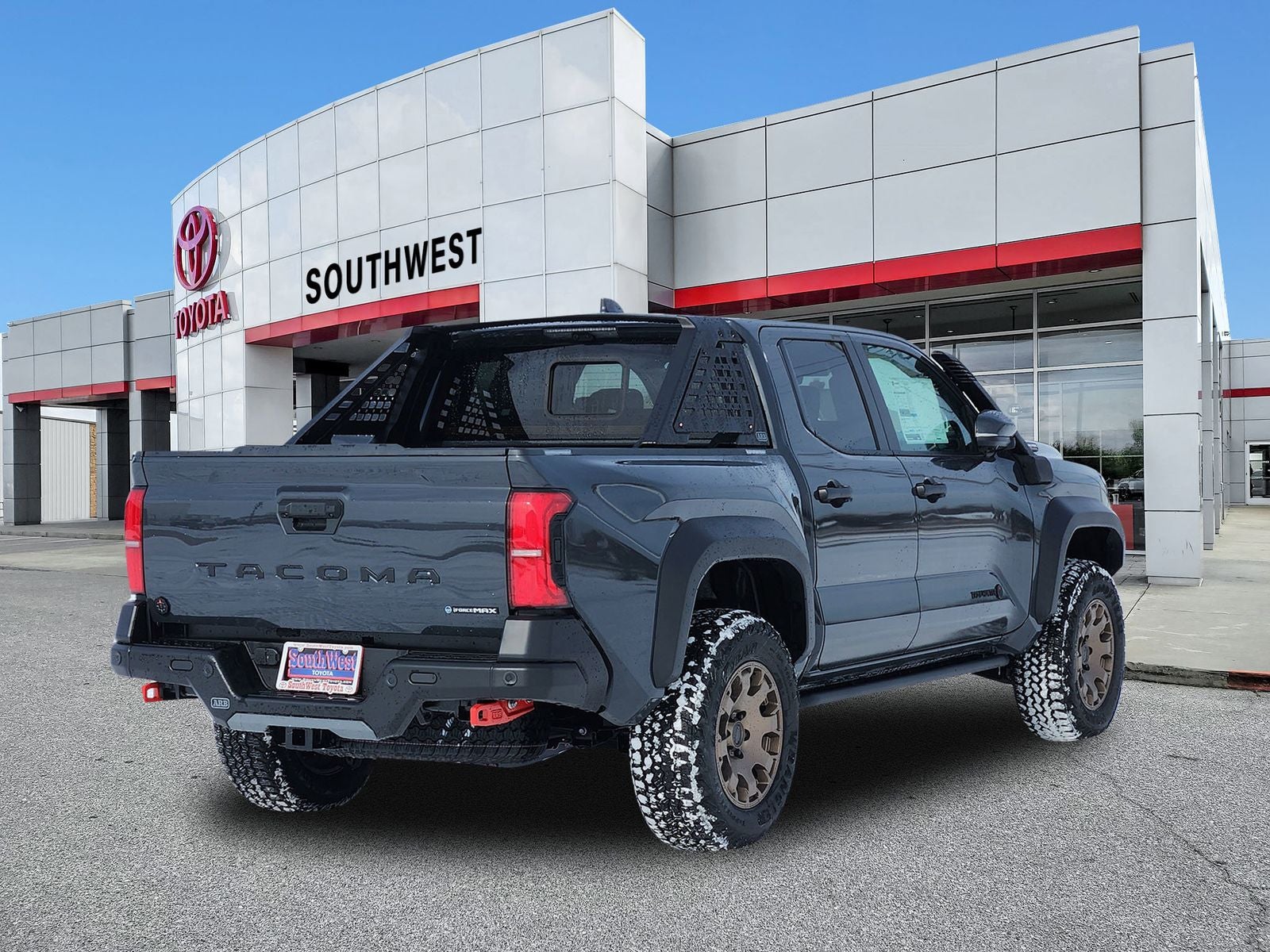 2026 Toyota Tacoma i-FORCE MAX Tacoma Trailhunter