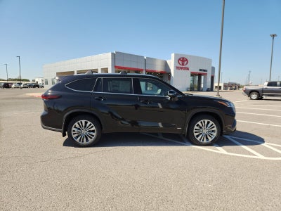 2026 Toyota Highlander Hybrid Platinum