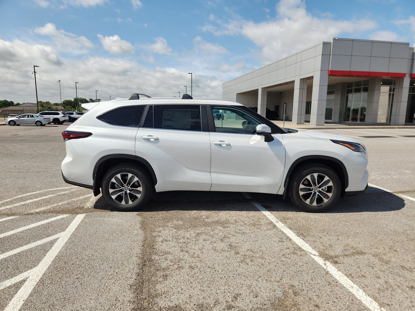 2026 Toyota Highlander XLE