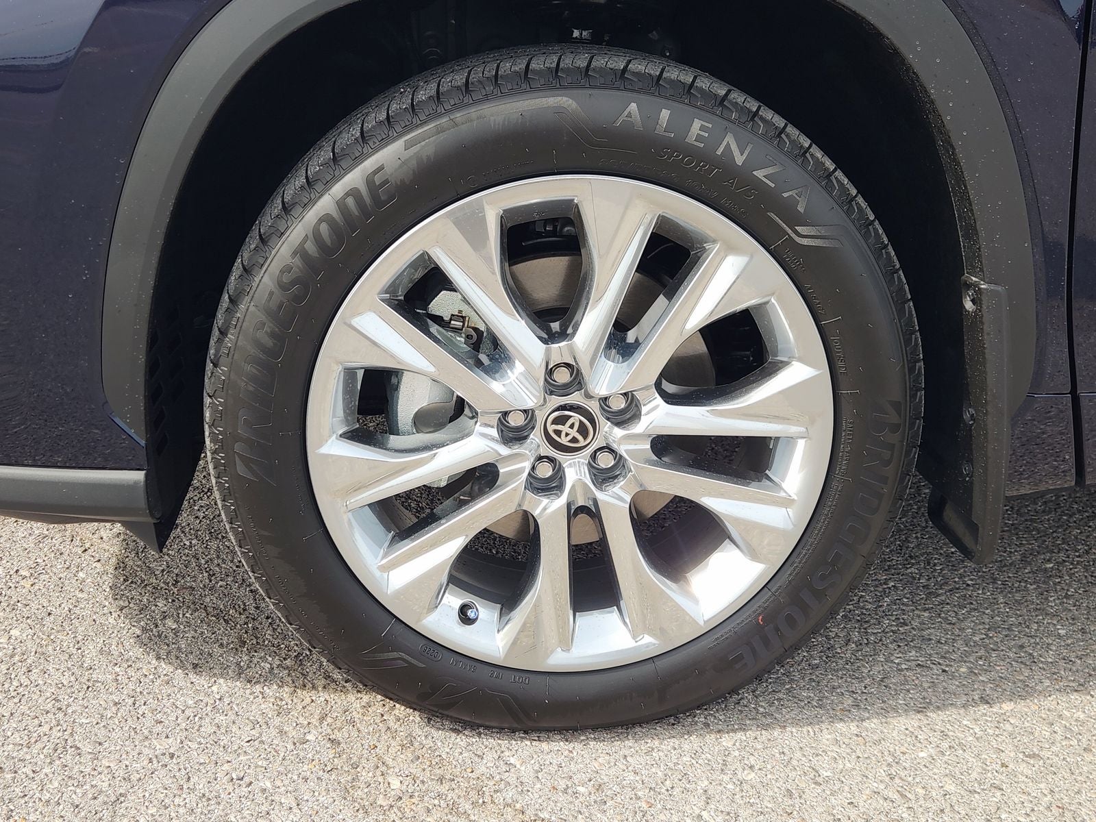 2026 Toyota Highlander Hybrid Limited