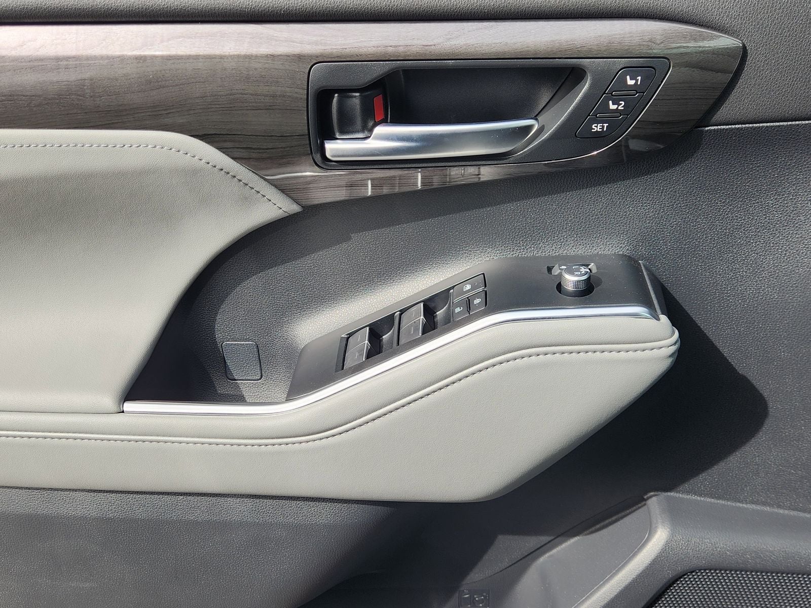 2026 Toyota Highlander Hybrid Limited