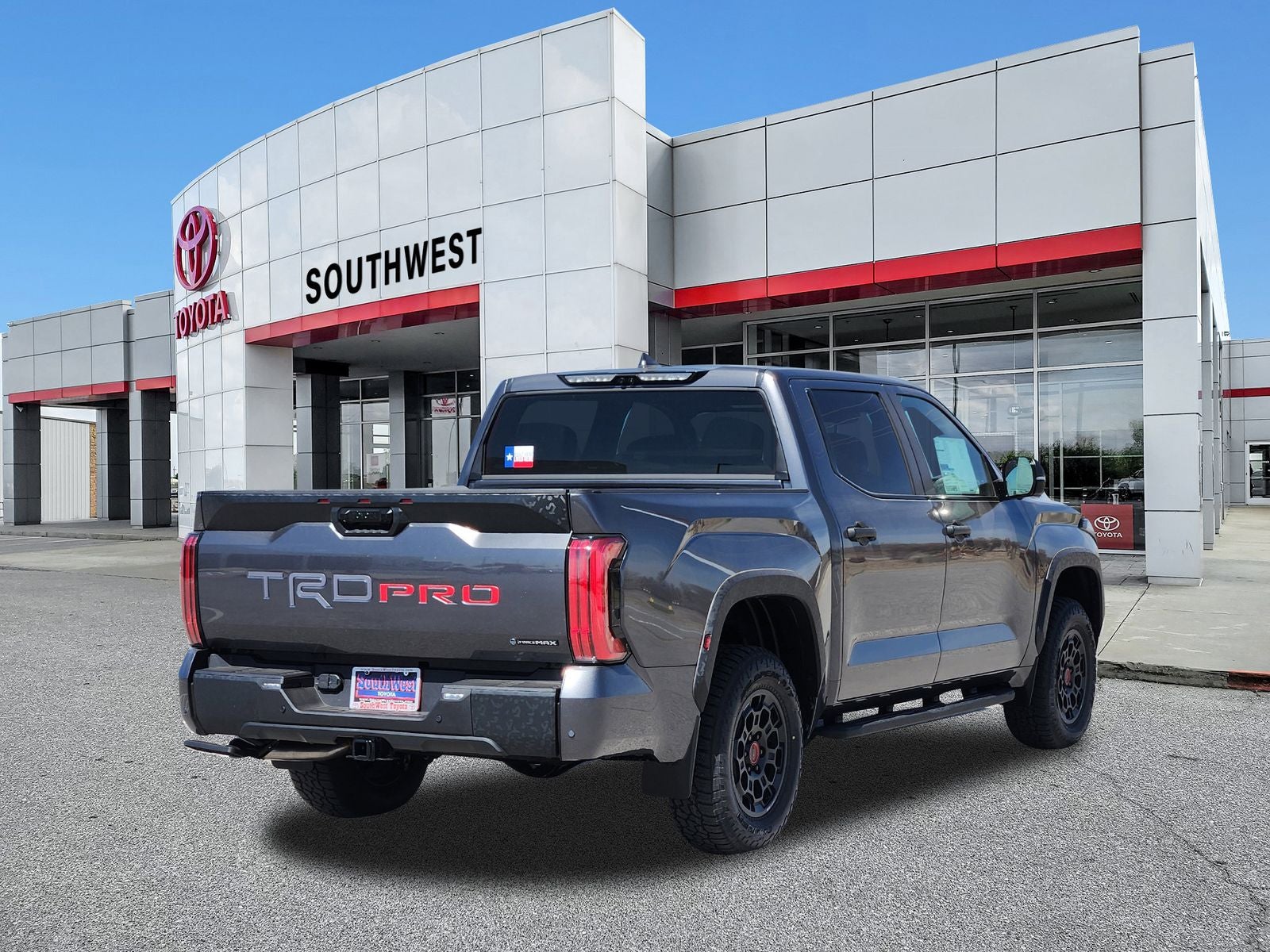 2026 Toyota Tundra i-FORCE MAX Tundra TRD Pro