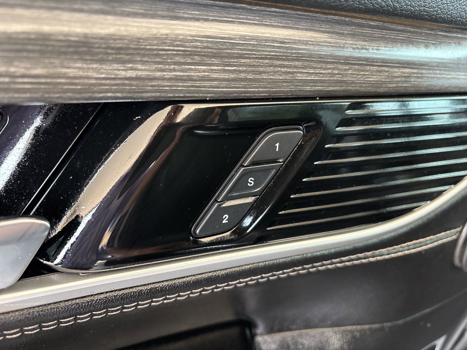 2023 Jeep Wagoneer L Series III