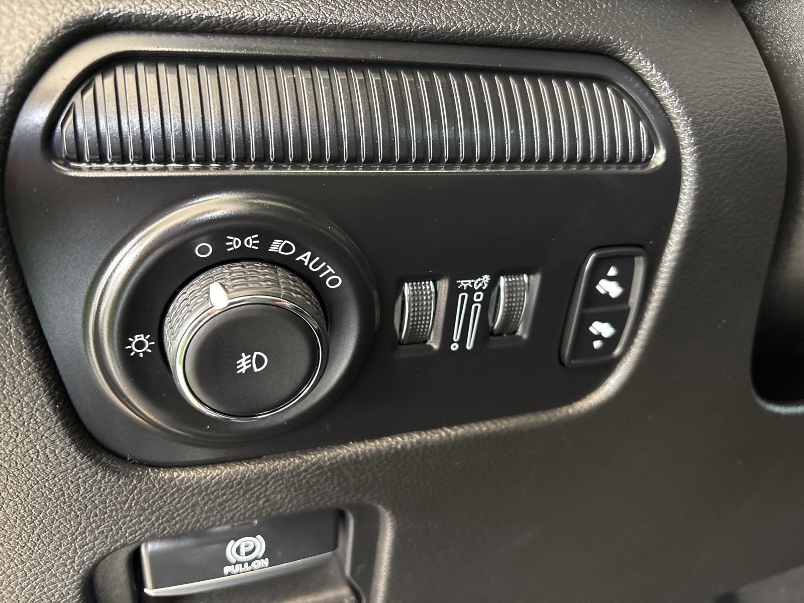 2023 Jeep Wagoneer L Series III