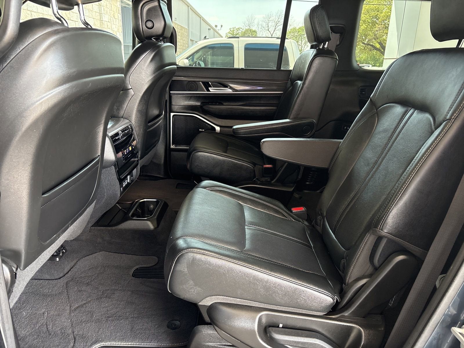 2023 Jeep Wagoneer L Series III