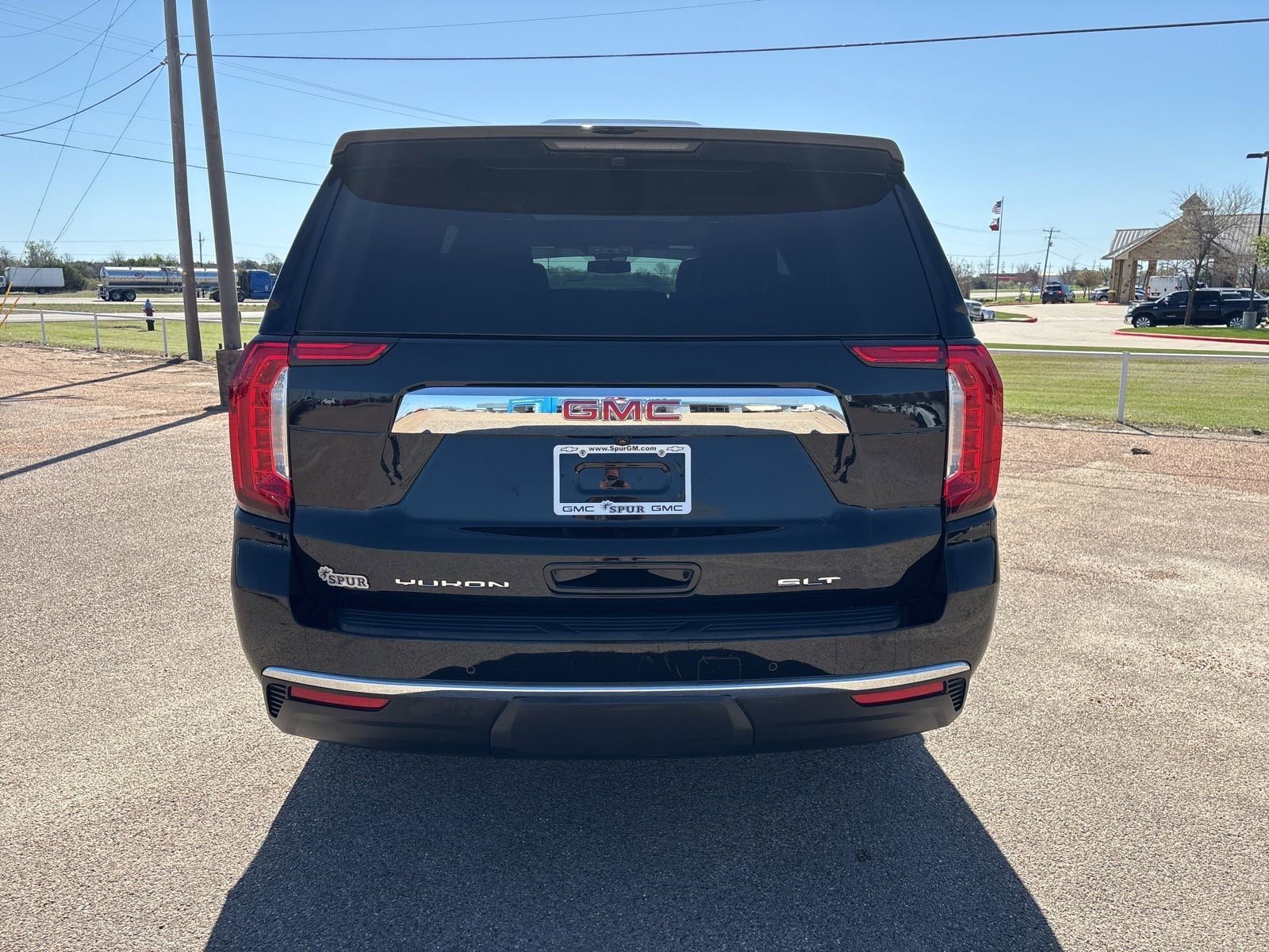 2023 GMC Yukon XL SLT