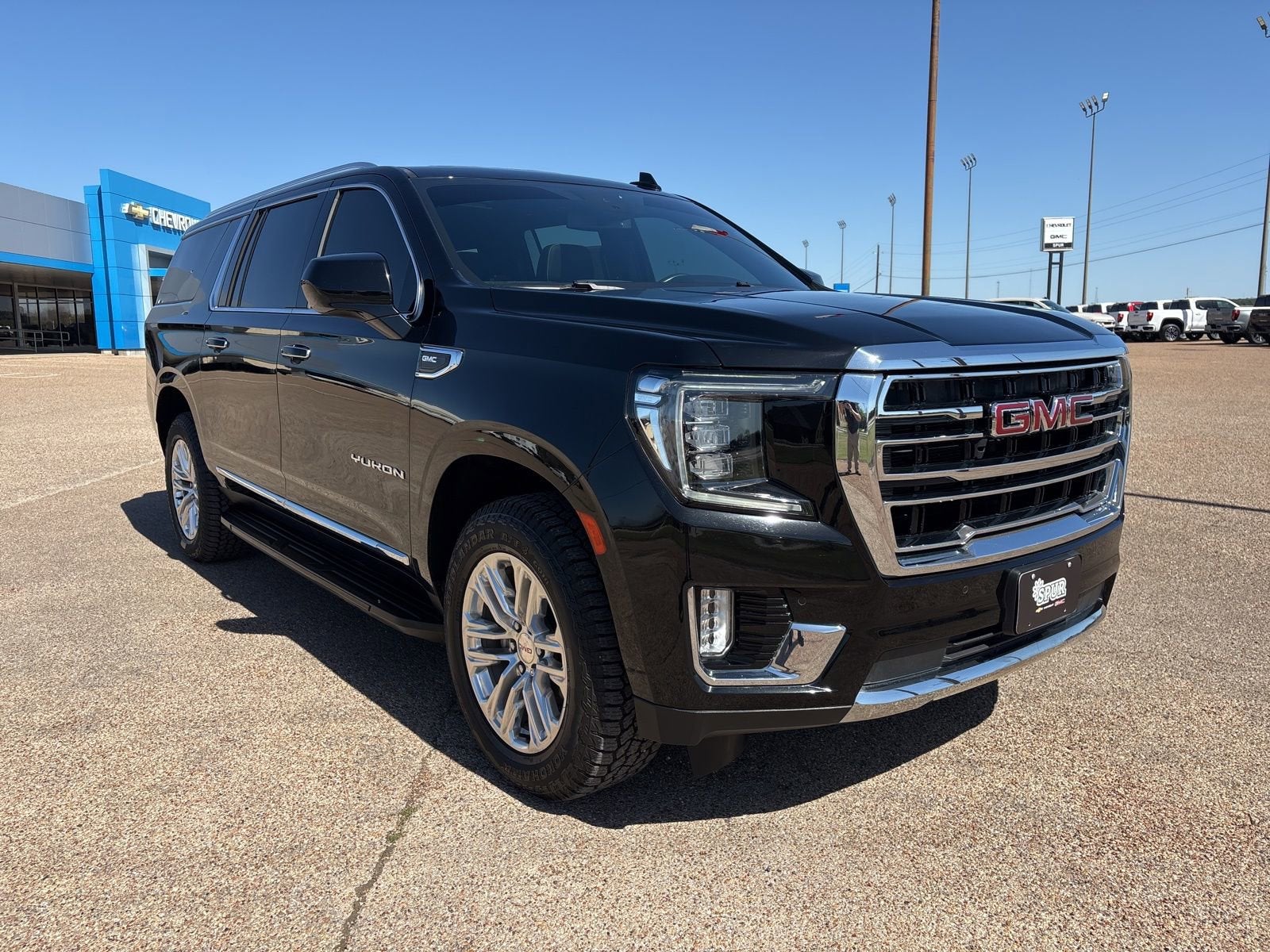2023 GMC Yukon XL SLT