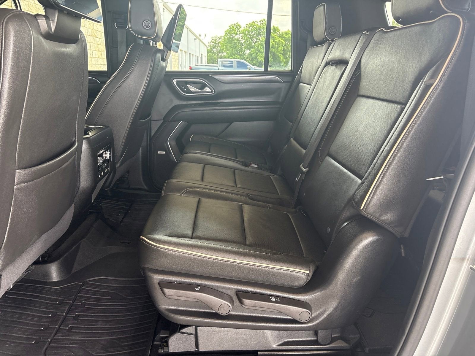2024 GMC Yukon XL SLT