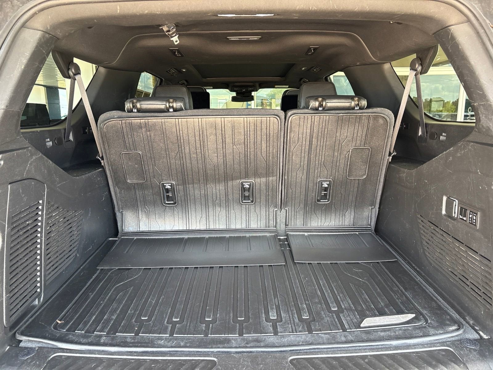 2024 GMC Yukon XL SLT