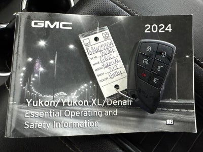 2024 GMC Yukon XL SLT