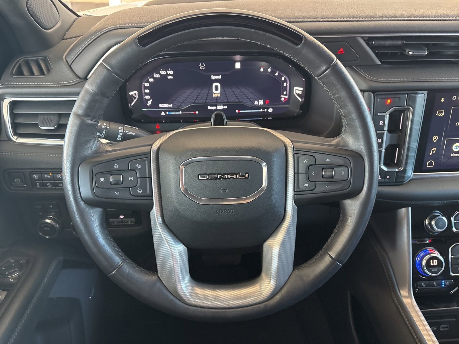 2023 GMC Yukon XL Denali