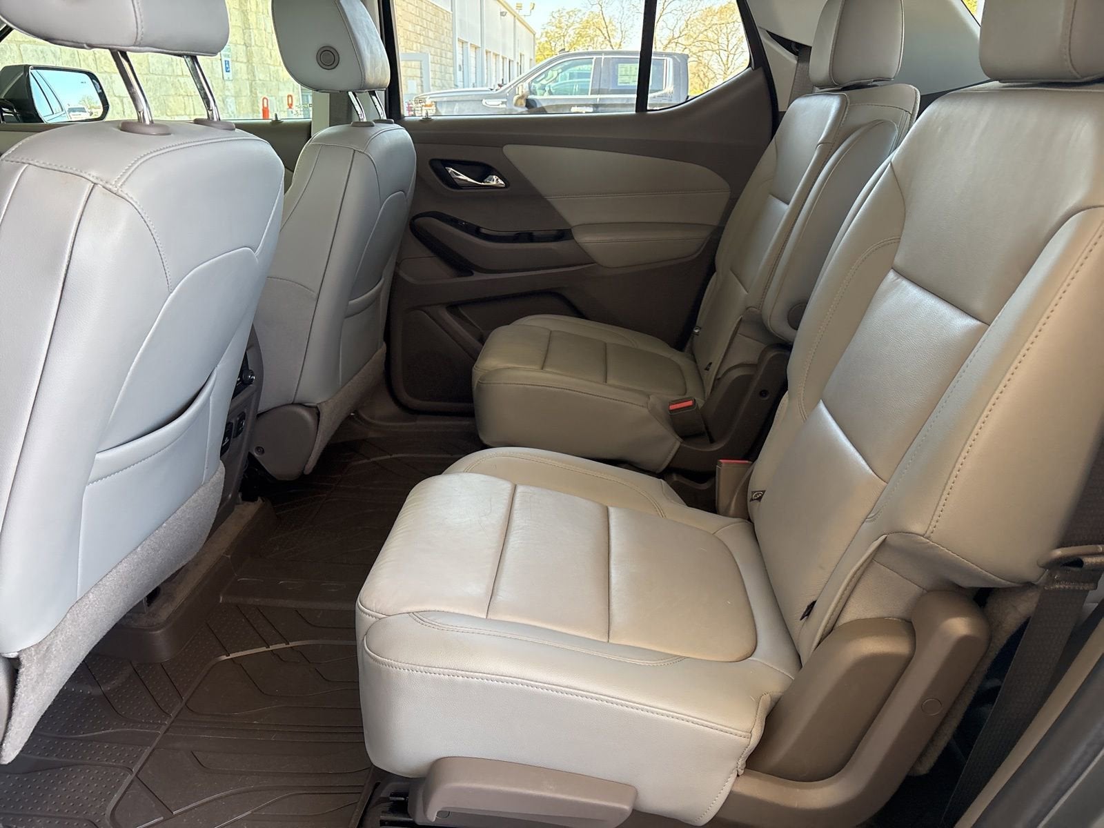 2020 Chevrolet Traverse LT Leather