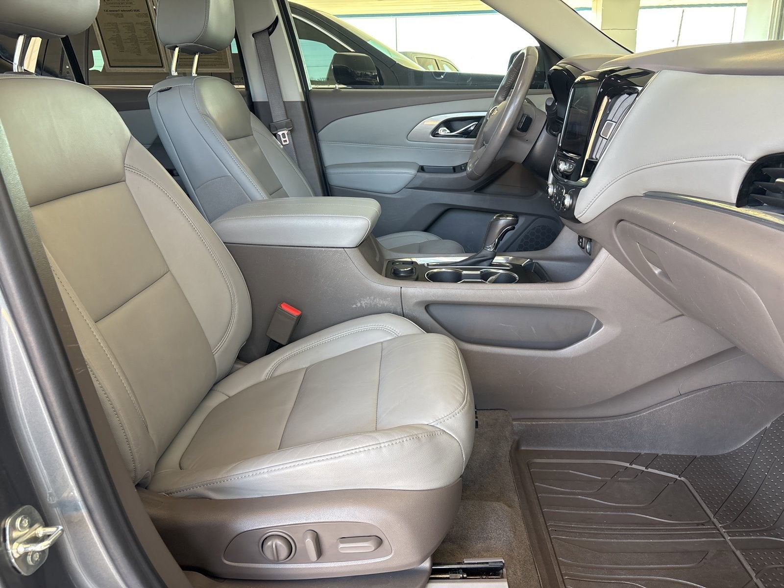 2020 Chevrolet Traverse LT Leather