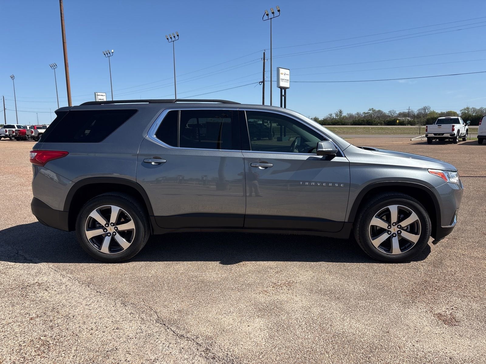 2020 Chevrolet Traverse LT Leather