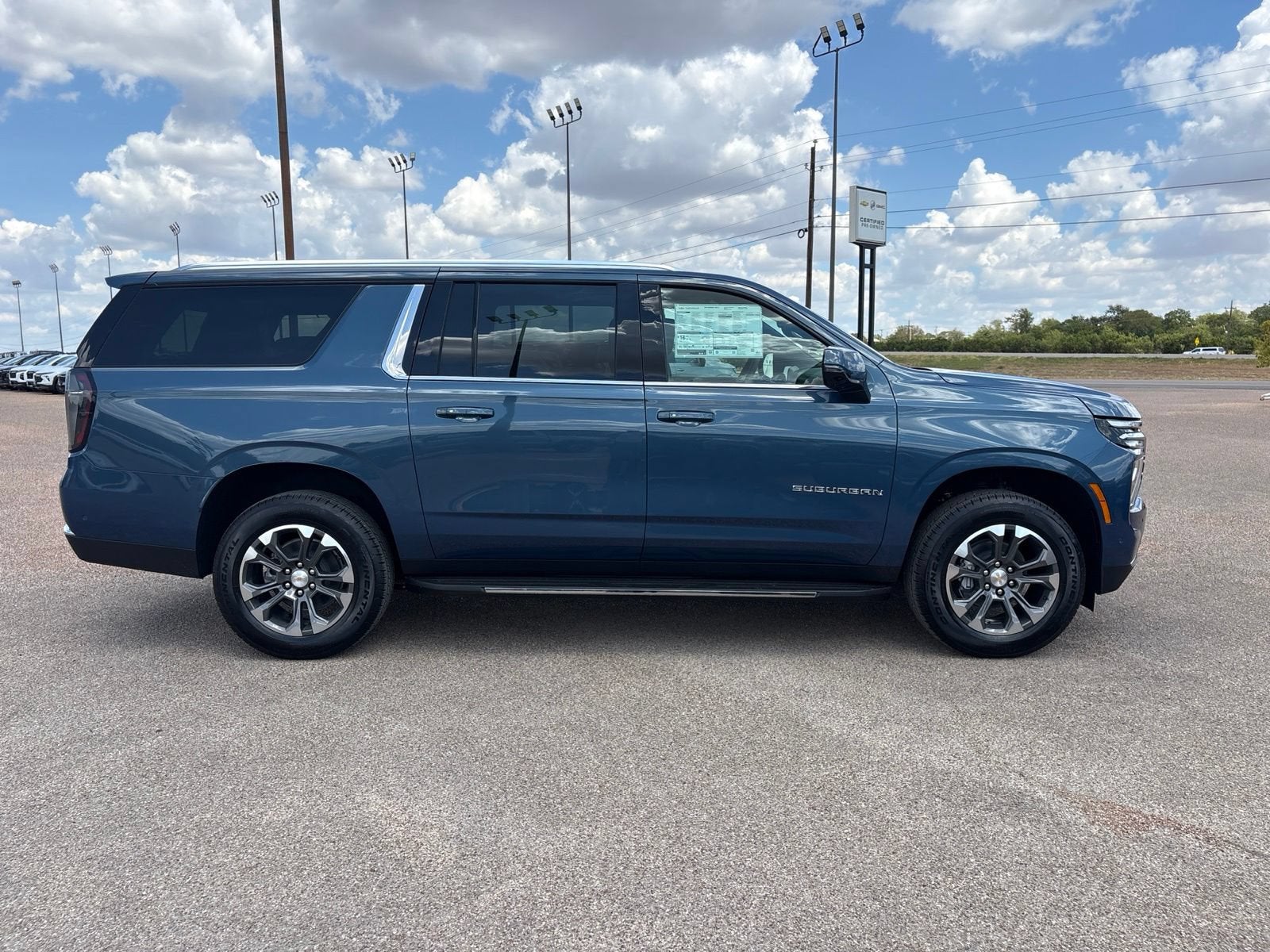 2026 Chevrolet Suburban LT