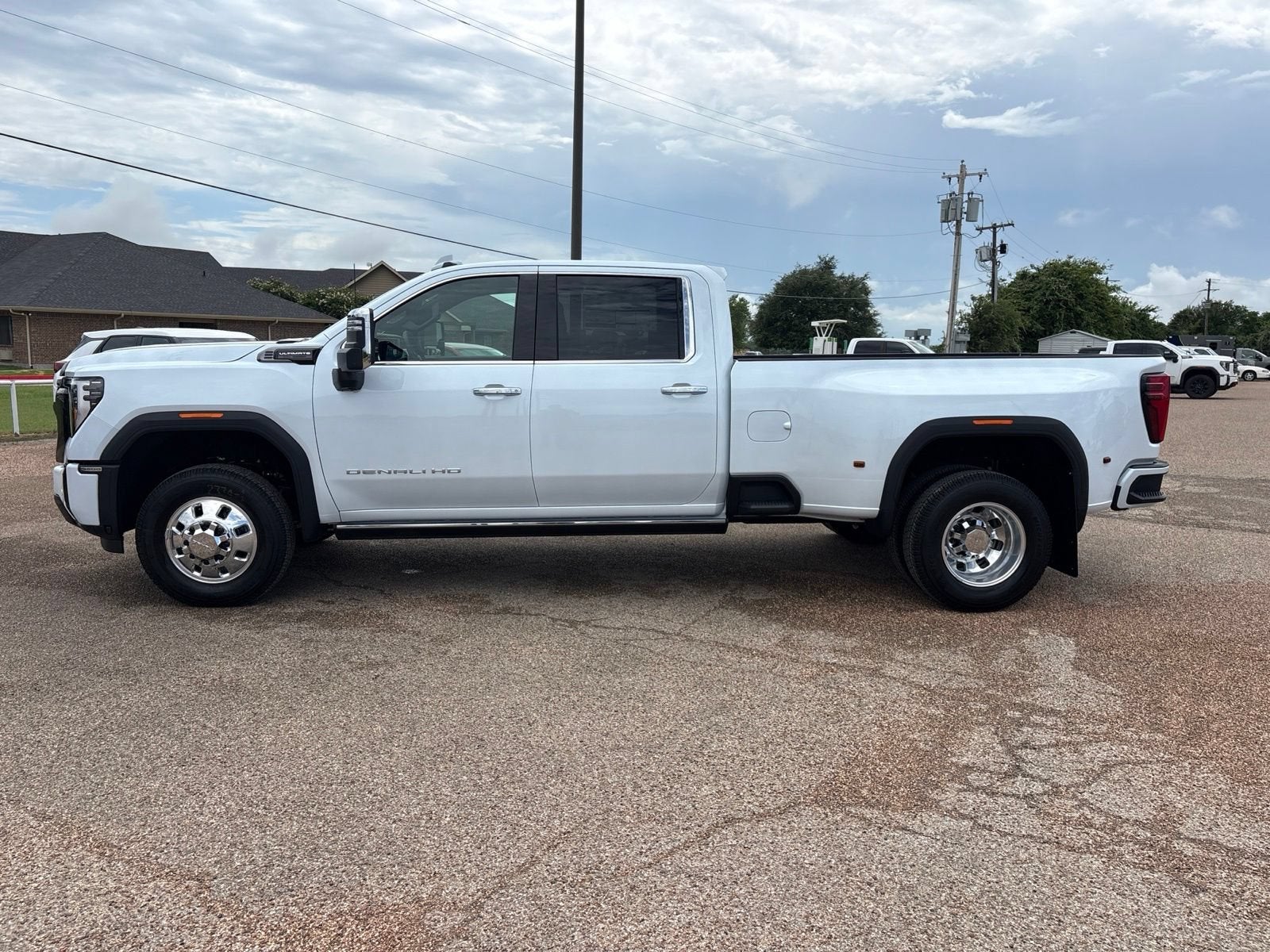 2026 GMC Sierra 3500 HD Denali Ultimate DRW