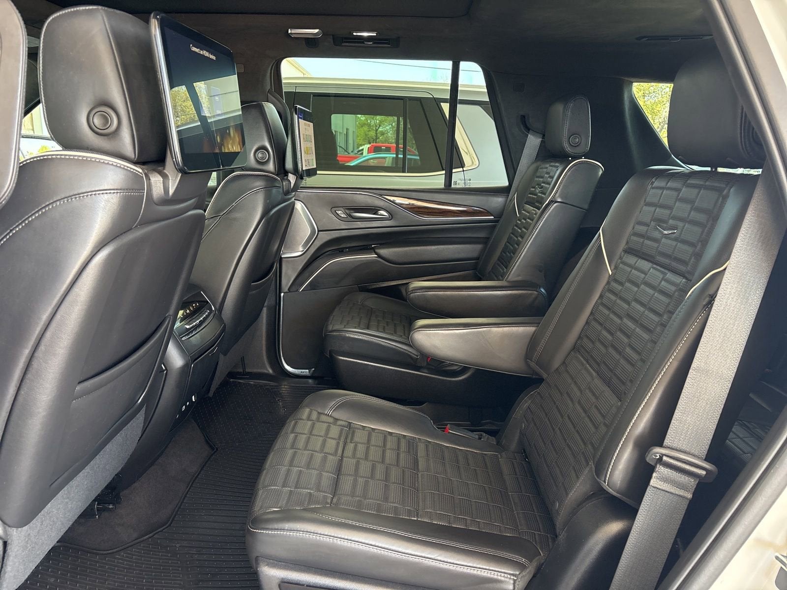 2022 Cadillac Escalade Sport Platinum