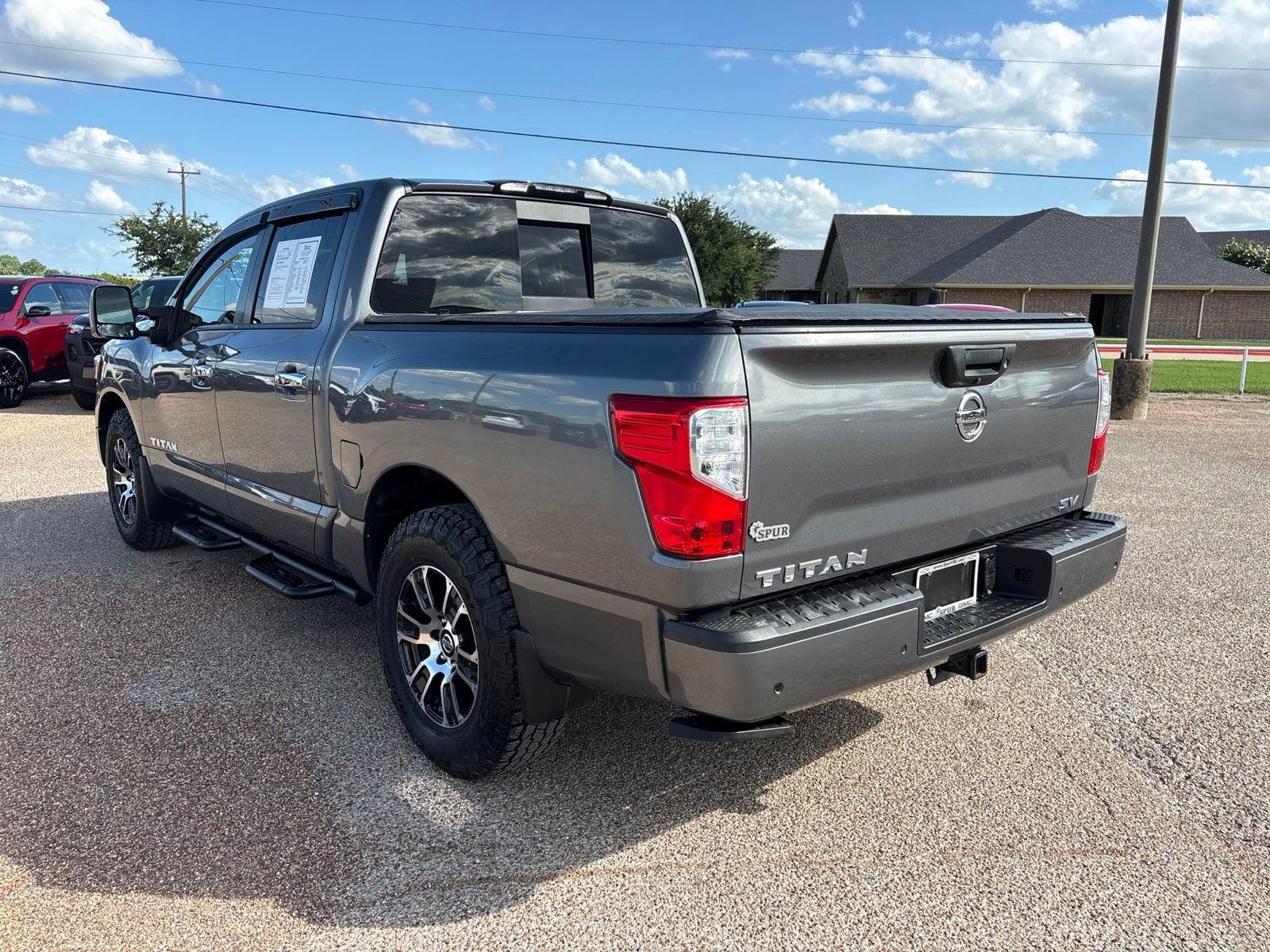 2021 Nissan Titan SV