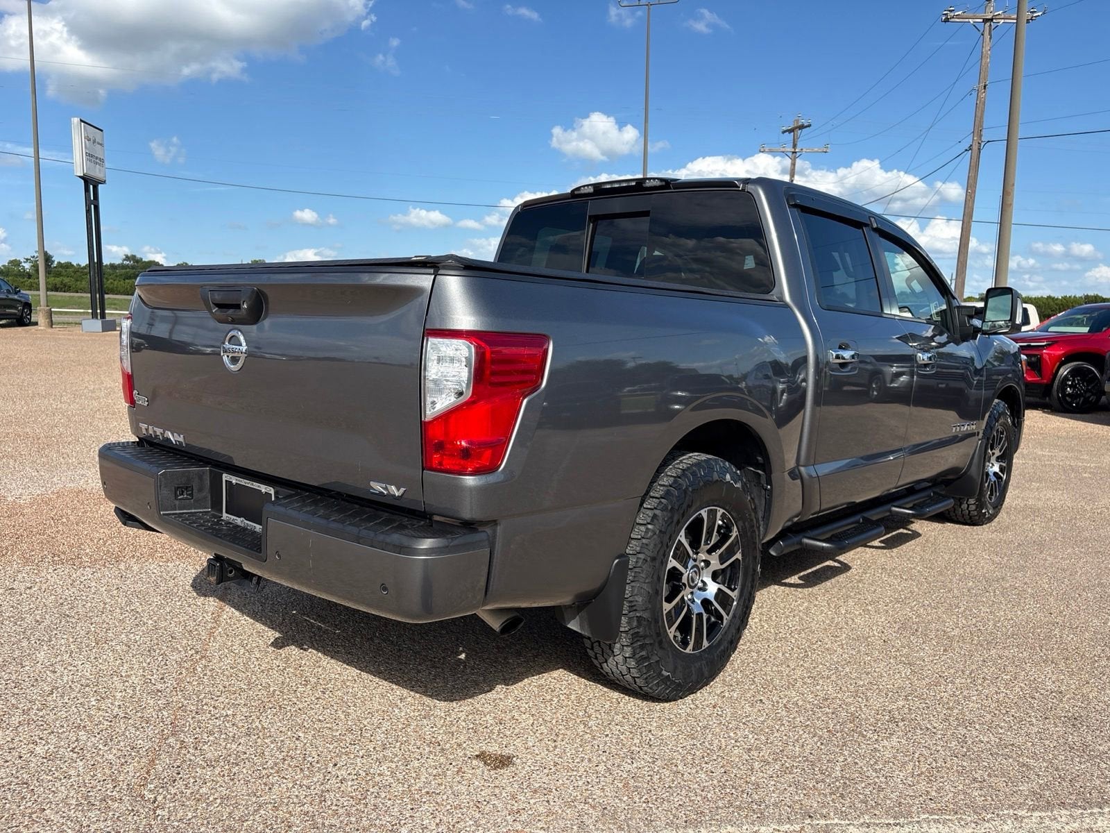 2021 Nissan Titan SV