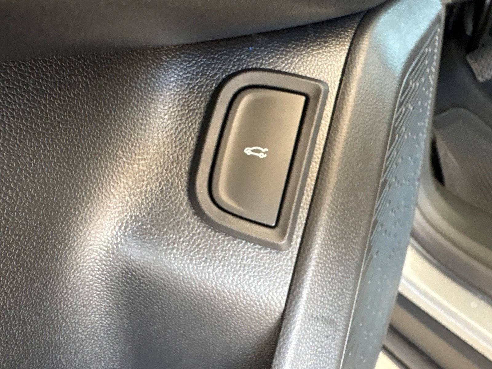 2026 Chevrolet Equinox LT - Photo 12