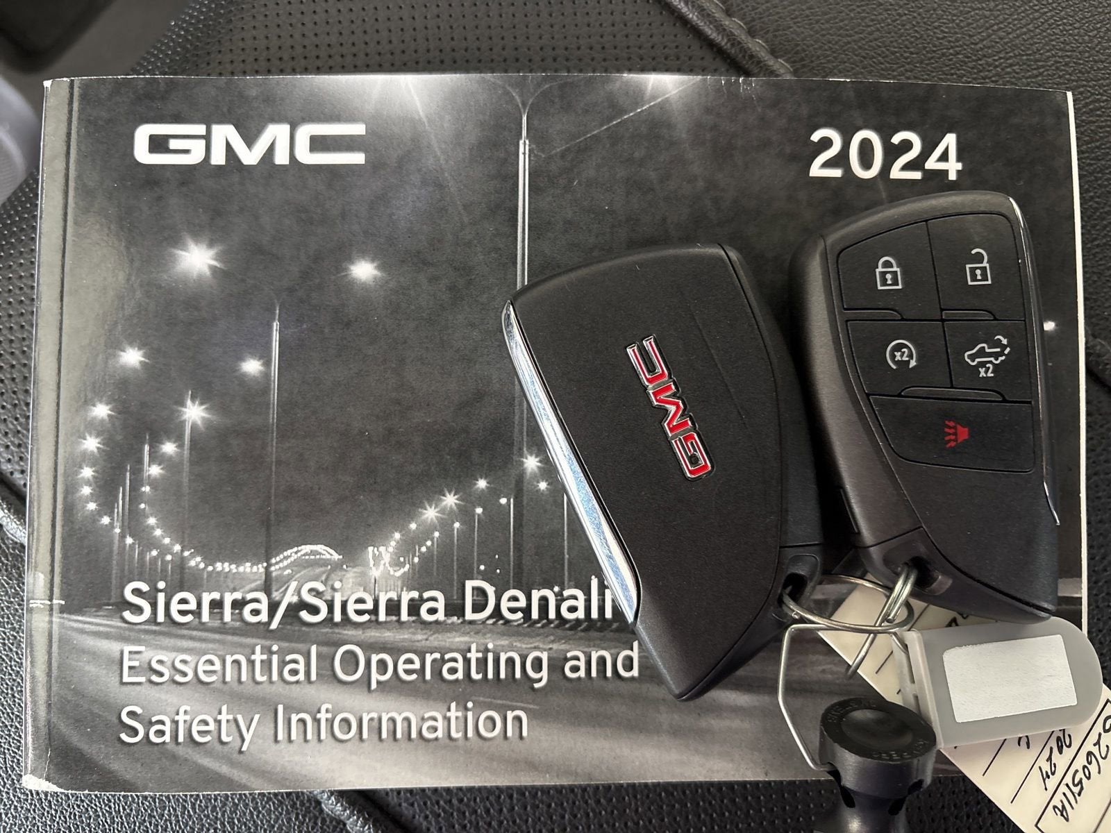 2024 GMC Sierra 1500 SLT