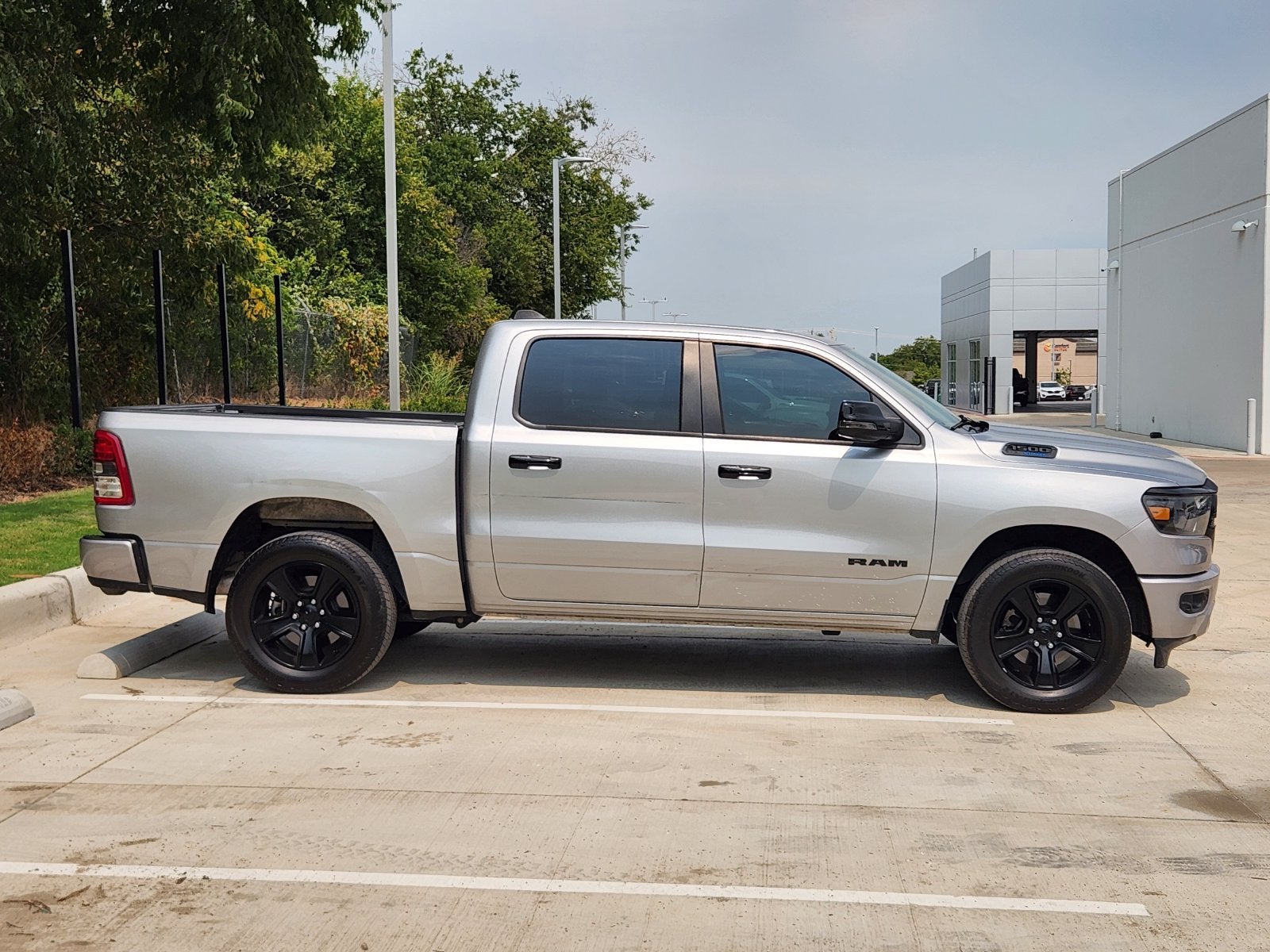 2023 RAM 1500 Lone Star Crew Cab 4x4 5'7" Box
