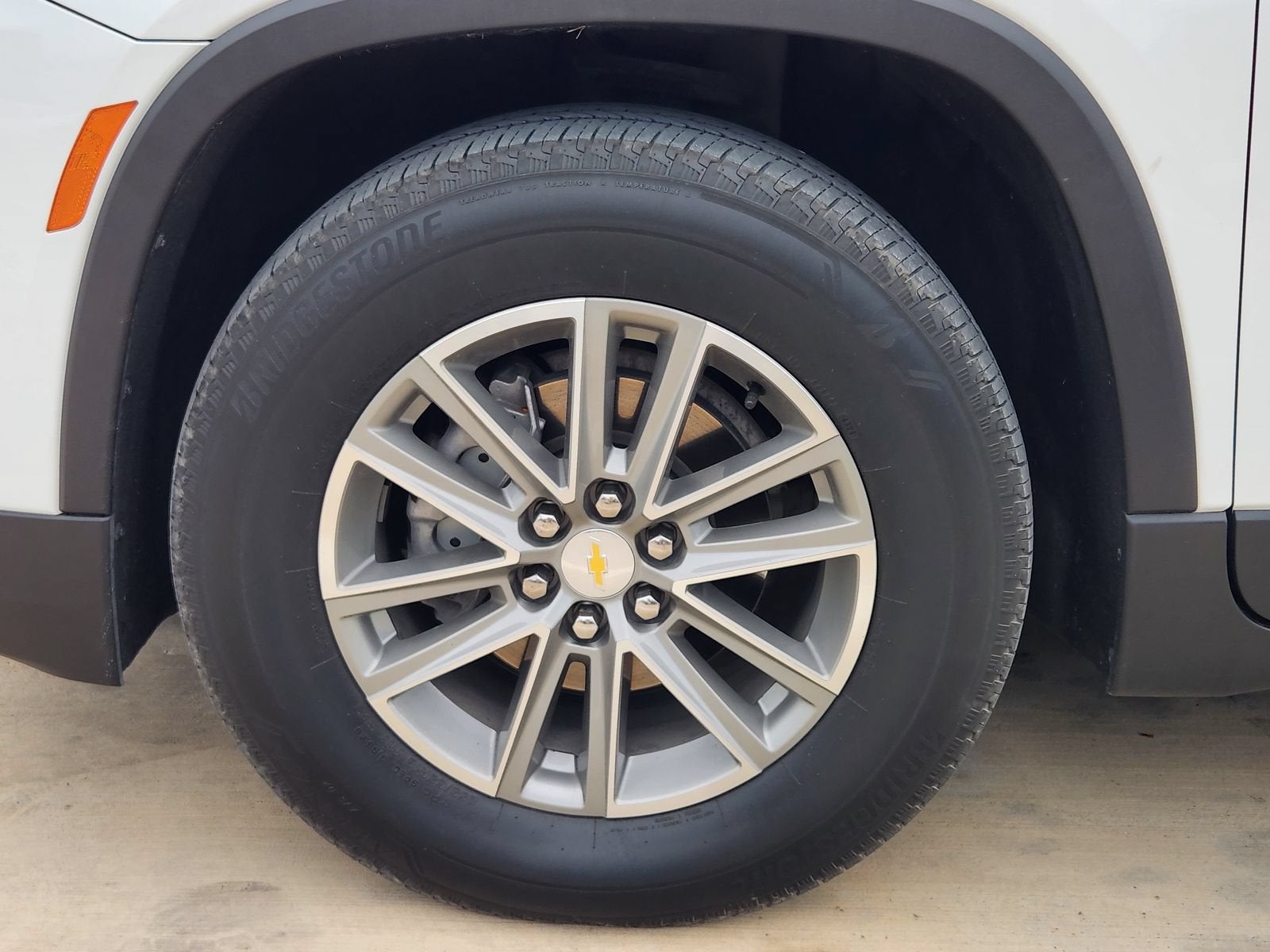 2022 Chevrolet Traverse LT Leather
