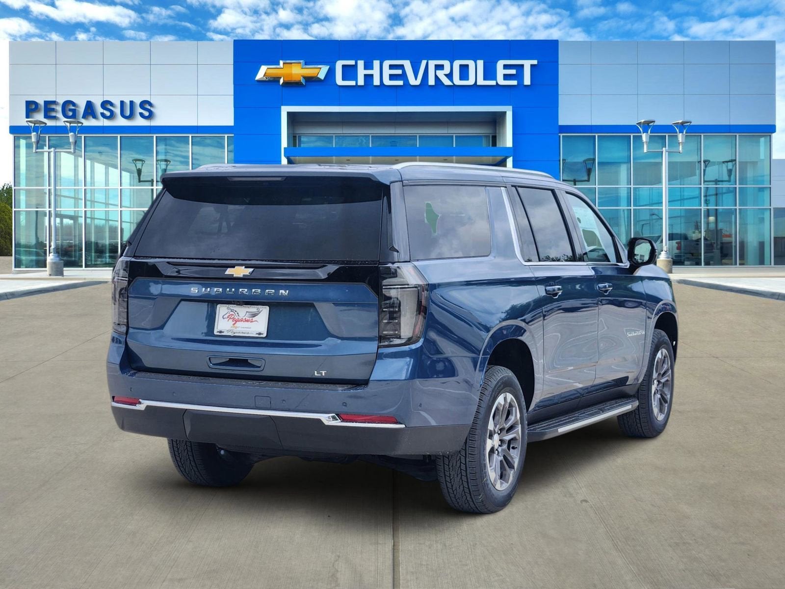 2026 Chevrolet Suburban LT