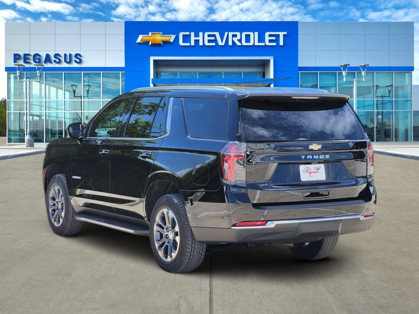 2026 Chevrolet Tahoe LS