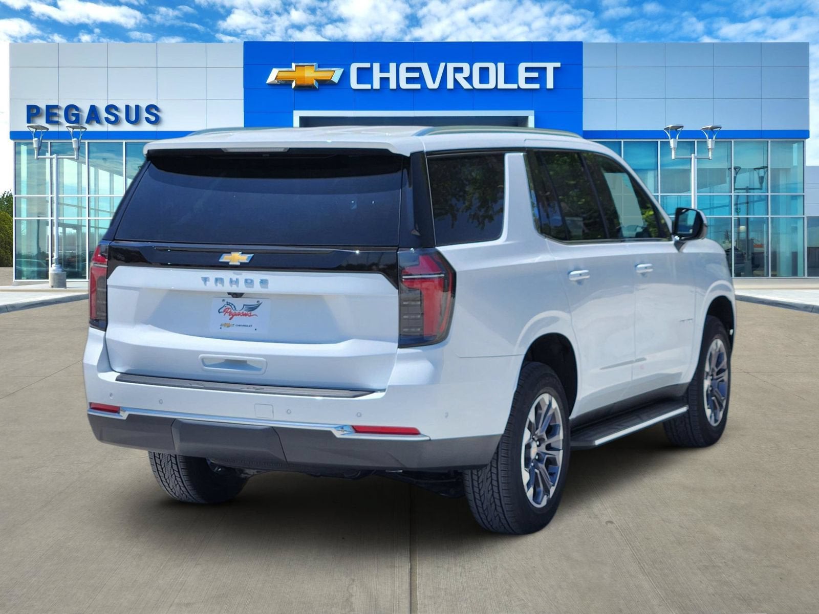 2026 Chevrolet Tahoe LS