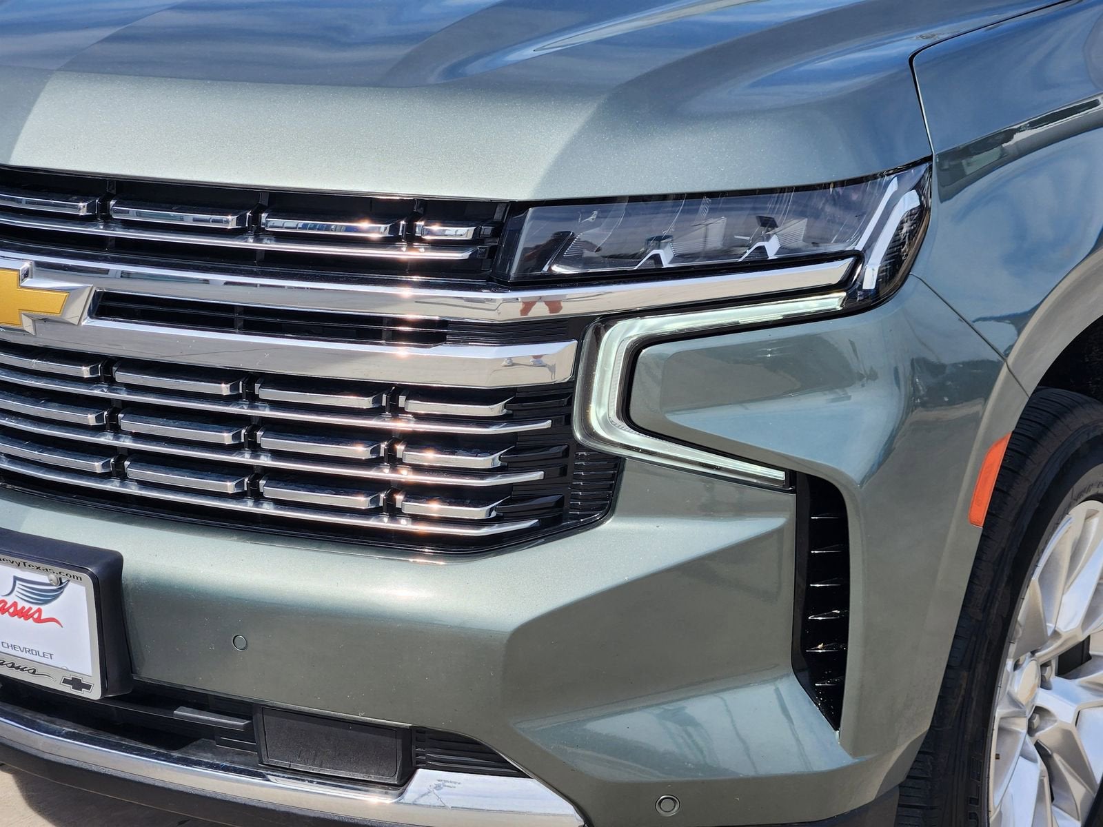 2023 Chevrolet Suburban Premier