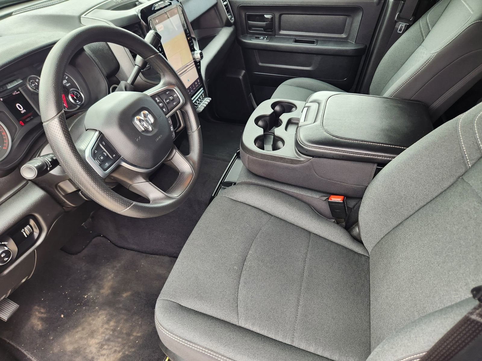 2025 RAM 2500 Tradesman Crew Cab 4x4 6'4" Box