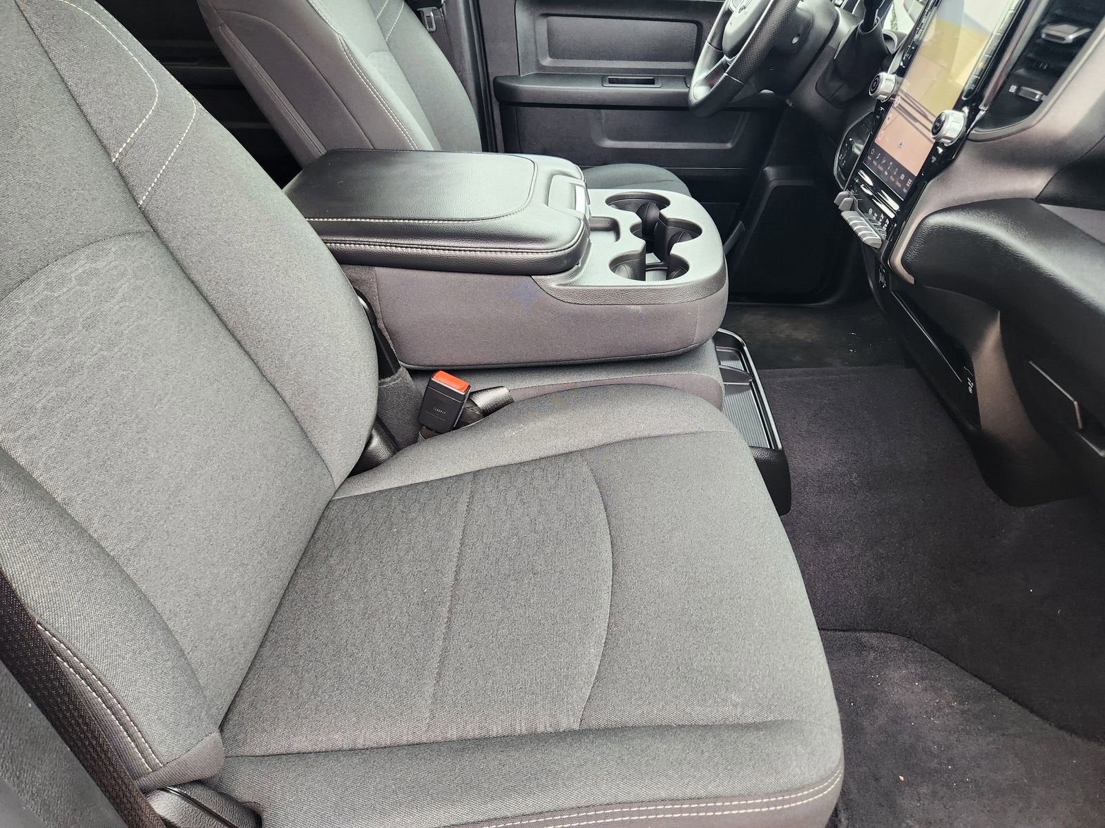 2025 RAM 2500 Tradesman Crew Cab 4x4 6'4" Box