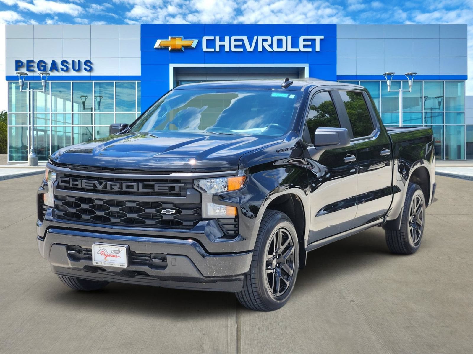 2024 Chevrolet Silverado 1500 Custom