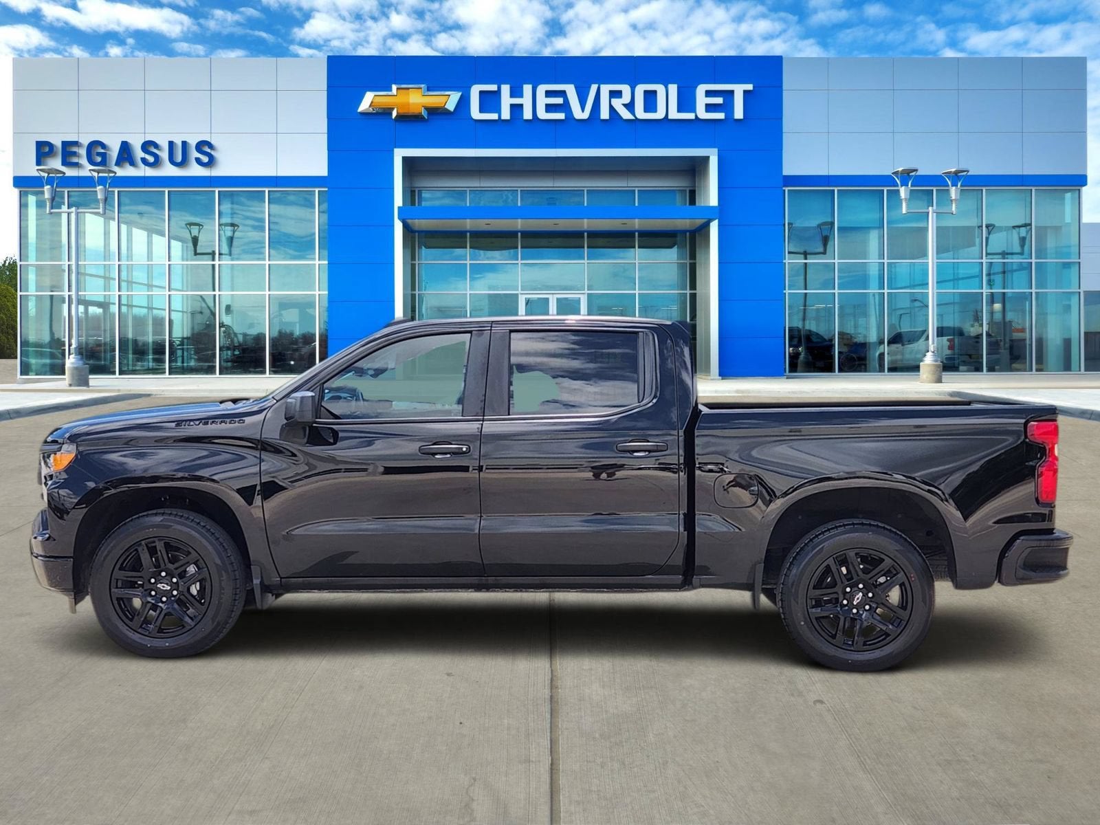 2024 Chevrolet Silverado 1500 Custom
