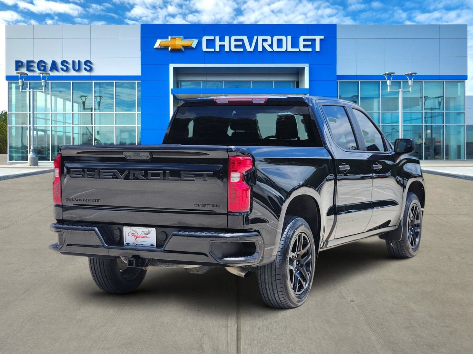 2024 Chevrolet Silverado 1500 Custom