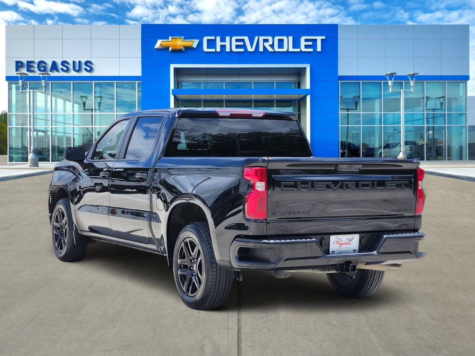 2024 Chevrolet Silverado 1500 Custom