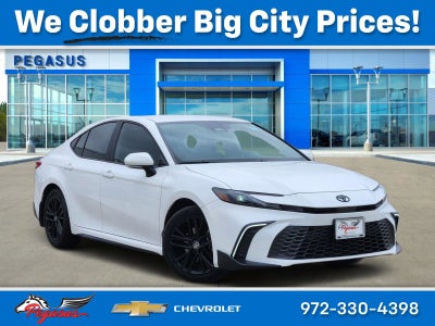 2025 Toyota Camry SE