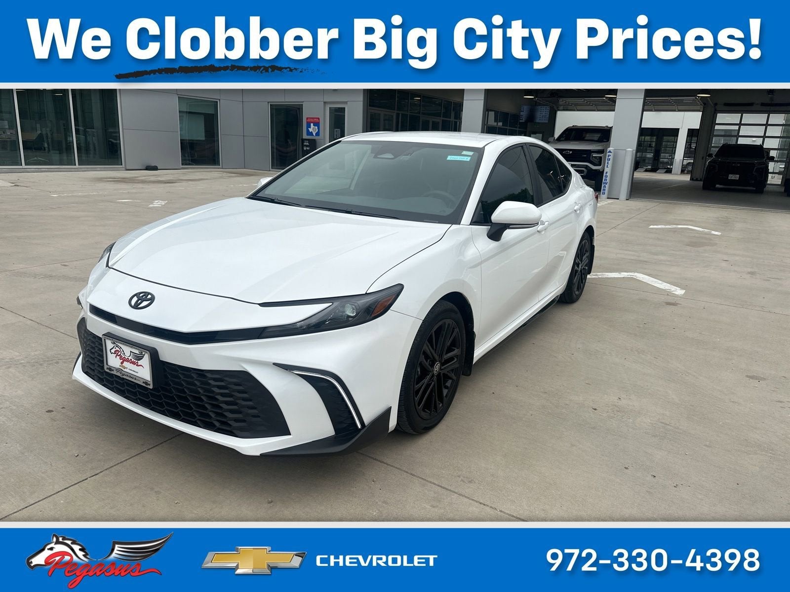 2025 Toyota Camry SE