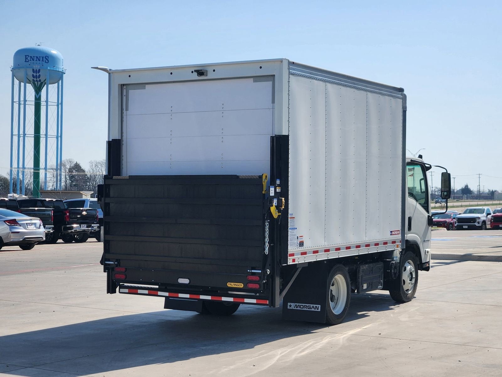 2025 Chevrolet Low Cab Forward 4500 XD Base