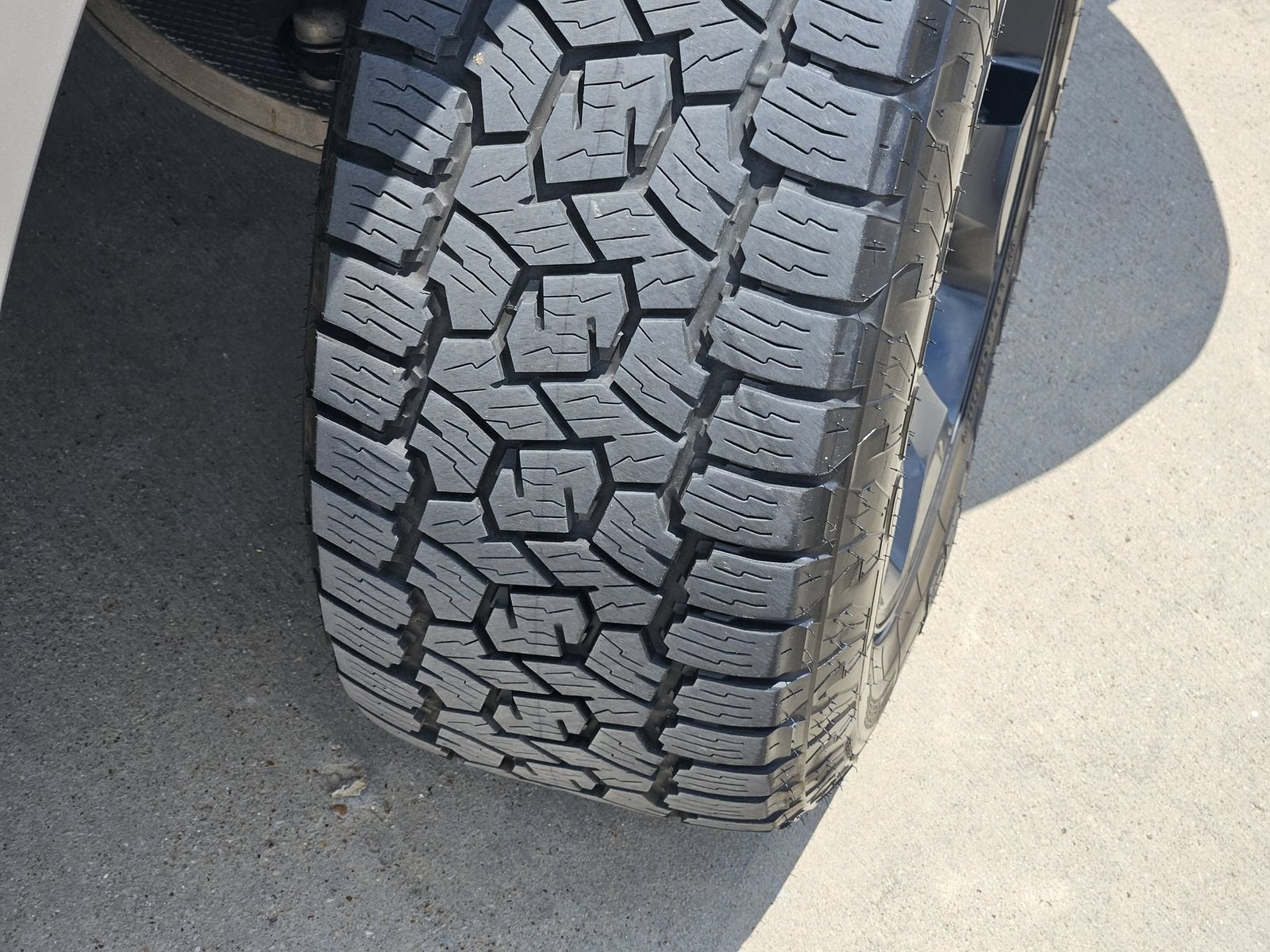 2025 RAM 1500 Lone Star Crew Cab 4x4 5'7" Box
